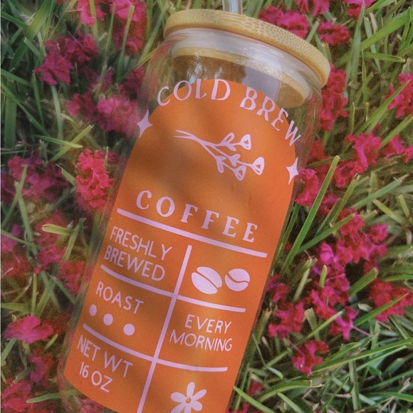 Cups - Picture 4 of 4